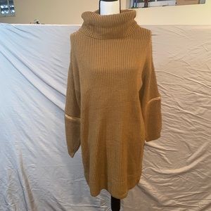 NWT LF Brand Rumor Boutique Women’s Turtleneck Sweater with Zippered Arms Size M